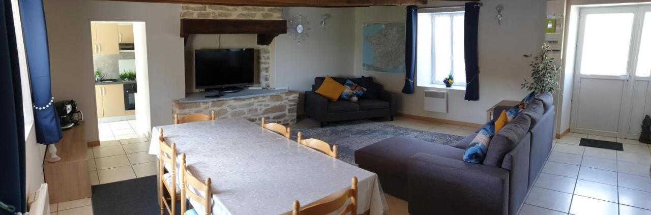 Charming Traditional 2-Bed Cottage Near Plemet Luaran gambar
