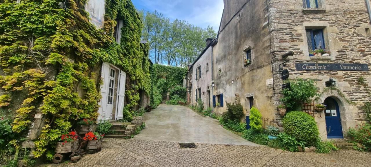 Charming Traditional 2-Bed Cottage Near Plemet Luaran gambar