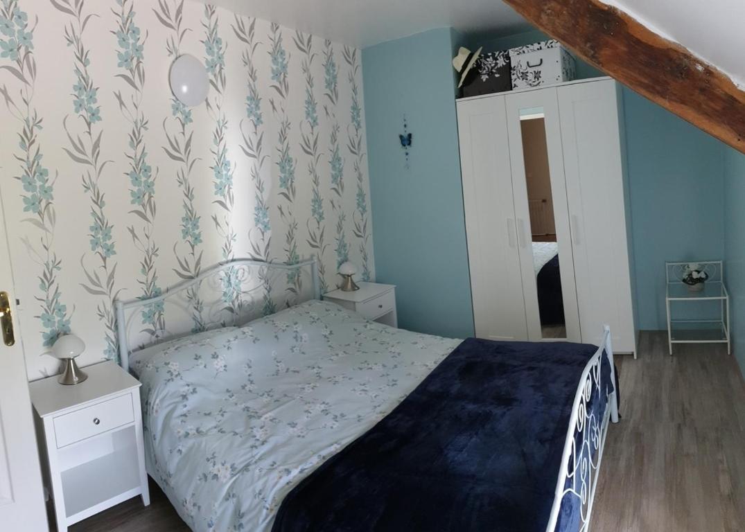 Charming Traditional 2-Bed Cottage Near Plemet Luaran gambar