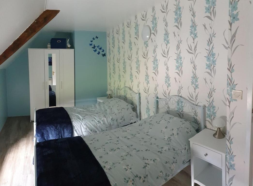 Charming Traditional 2-Bed Cottage Near Plemet Luaran gambar